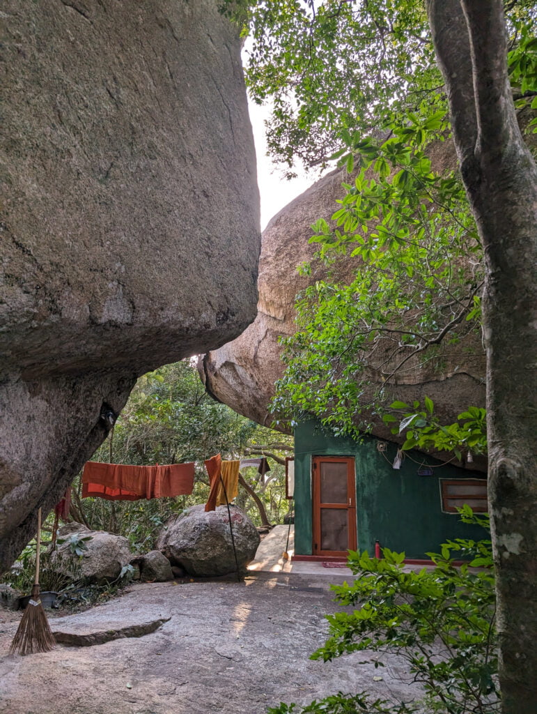 kuti klooster sri lanka